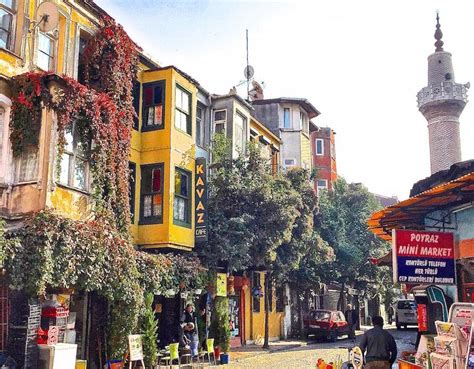  Paths of Istanbul: An Artistic Journey Through Time and Culture